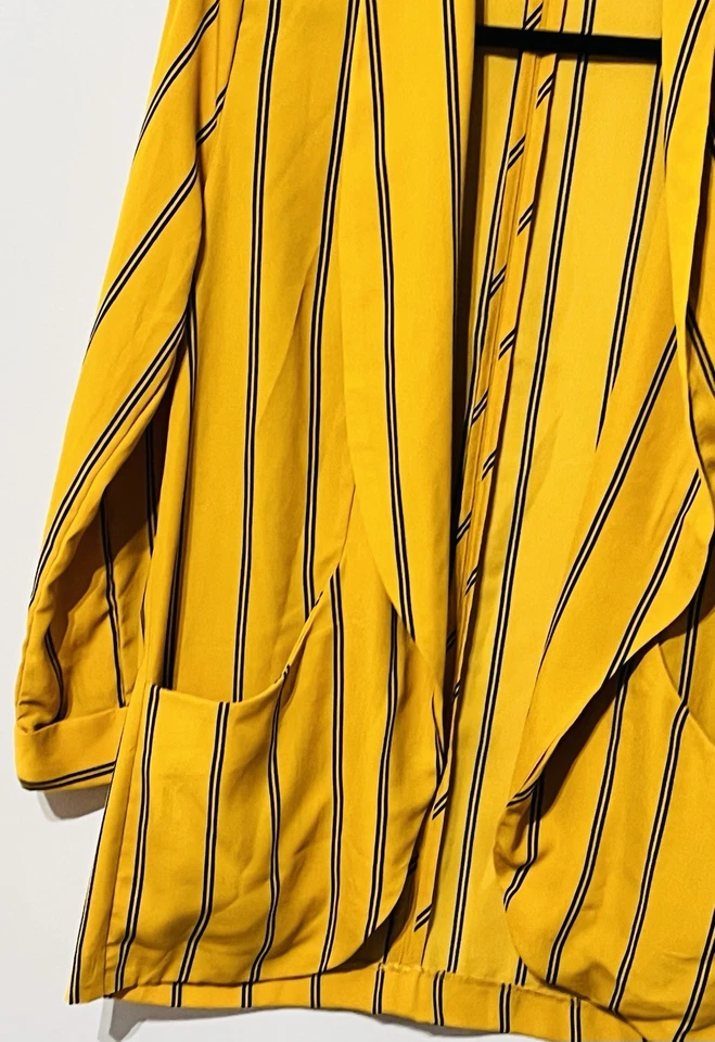 Sienna Sky Striped Yellow Women’s Open Front Lightweight Jacket Size Medium - Image 4 of 4