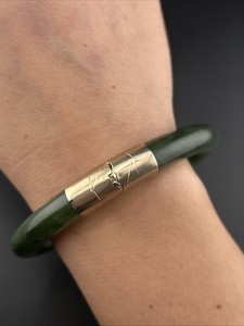 Authentic Vintage Gold Plated Green Nephrite Jade Hinged Bangle Bracelet