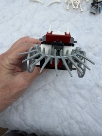 LEGO CASTLE 7092 SKELETONS' PRISON CARRIAGE INCOMPLETE 1 KNIGHT 1 WHITE HORSE