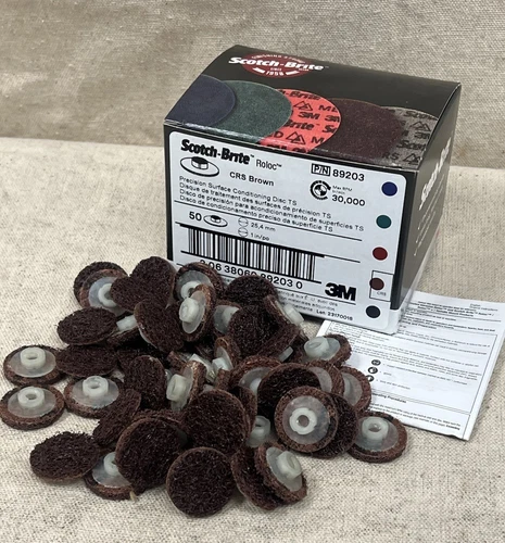 50 x 3M 1” Scotch-Brite ROLOC Precision Surface Conditioning Disc TS 89203