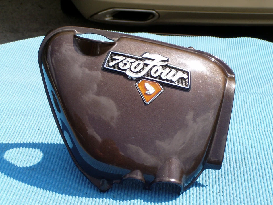 Honda CB750 K 1973 cubierta lateral derecha Maxim marrón metálico color personalizado Foto 2 de 4