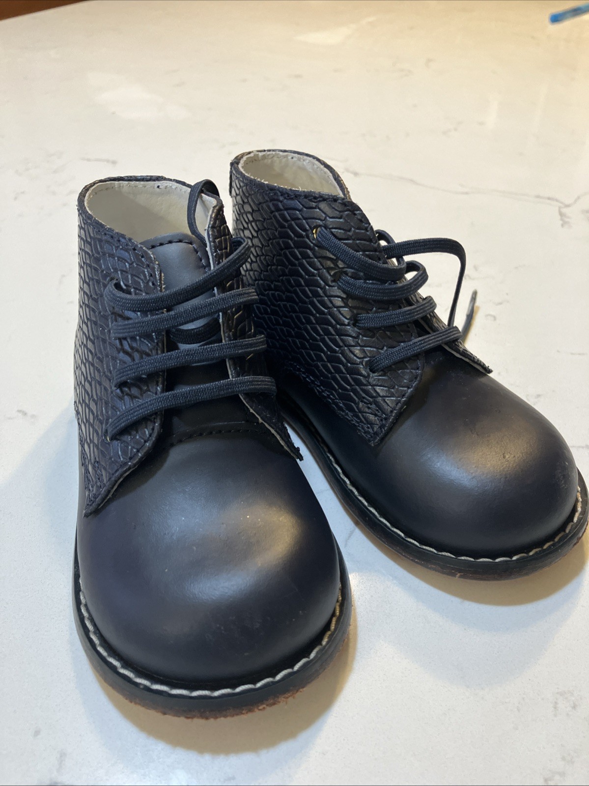 Size 8 Navy