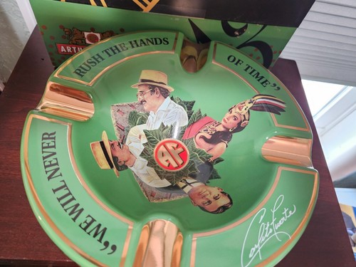 Arturo Fuente 8.75" Beautiful Hands Of Time Ceramic Ashtray Opus X Green NIB NEW - Picture 2 of 3