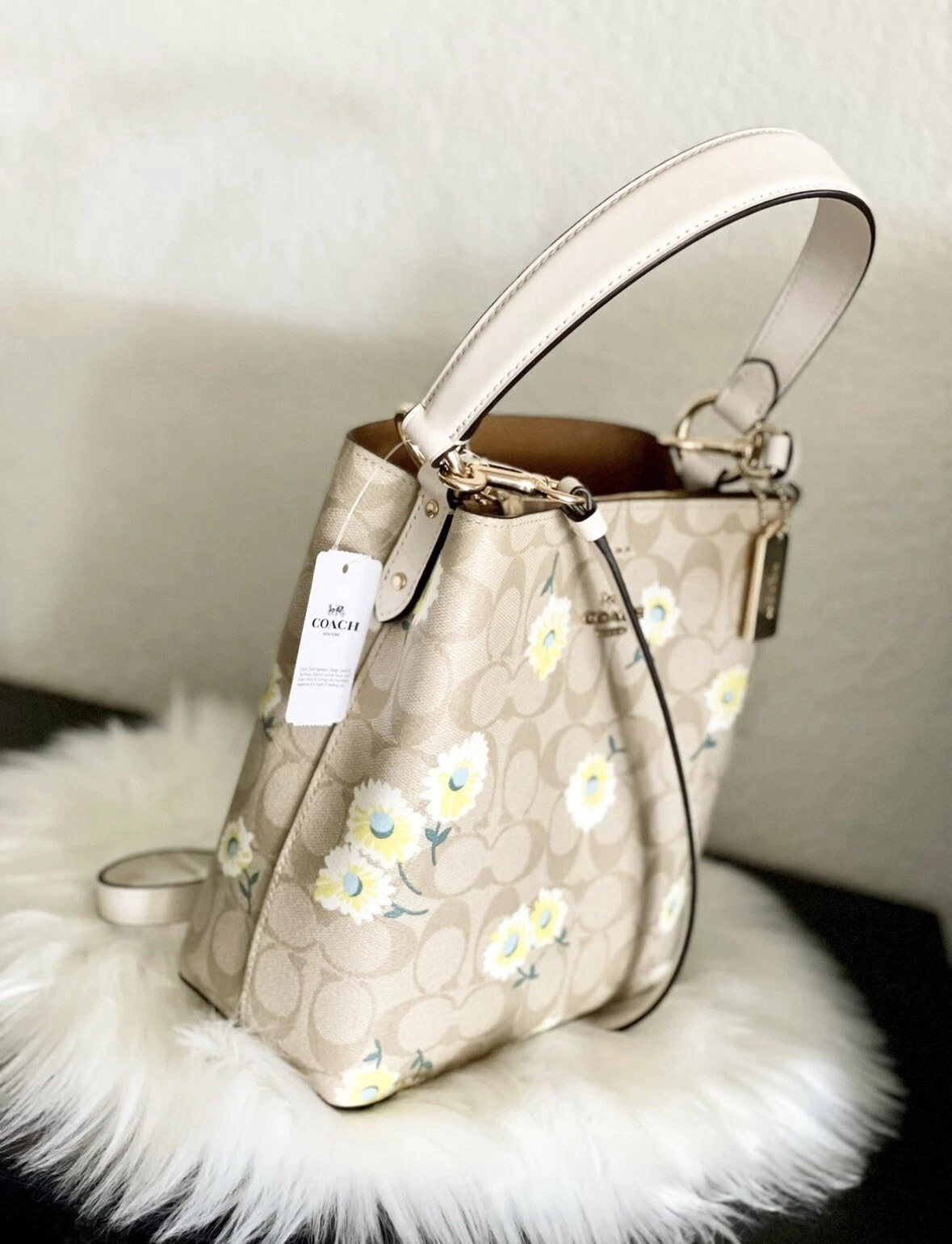 Borsa a secchiello Coach Town nuova con etichetta in tela firmata con stampa margherita C3411