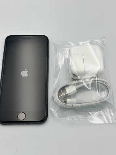 Apple iPhone 8 - 64 Go - Gris Sidéral (Désimlocké) Garantie un an Très beau ! - Photo 2 sur 4