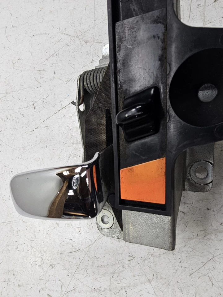 Jeep Grand Cherokee interior cromo mango pasajero delantero trasero 1996-1998 6896 Foto 2 de 4