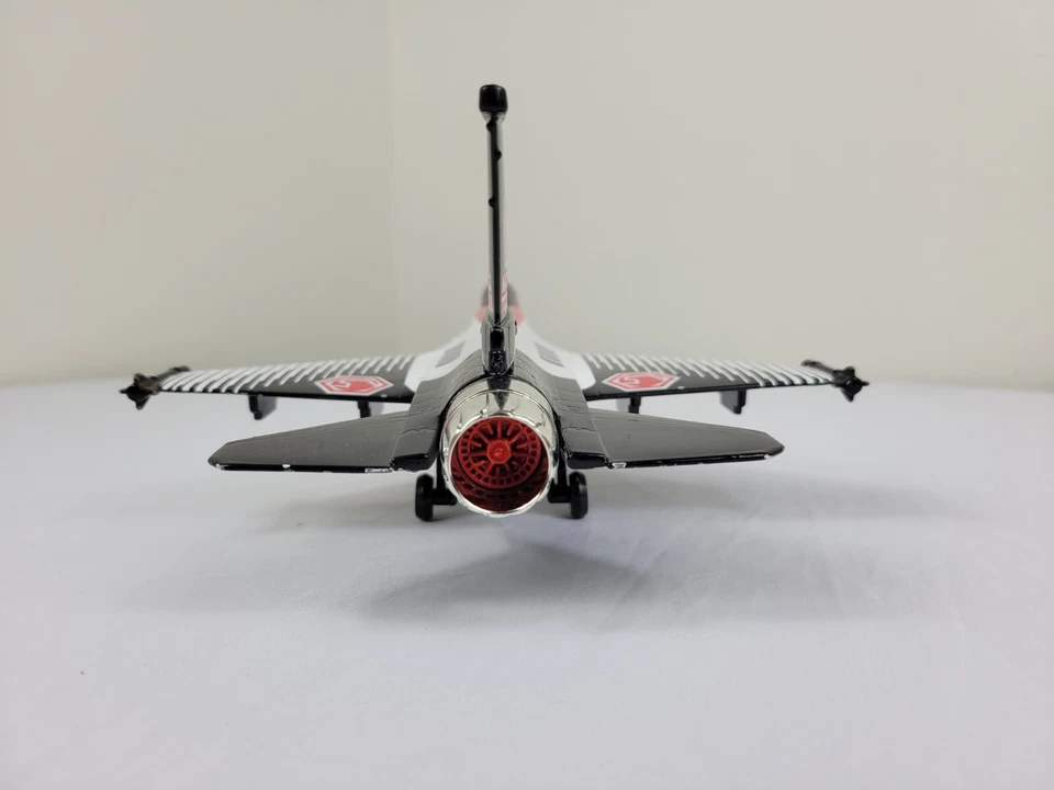 F-16 Diecast Liberty Classic Spec Cast Jet White Matco Tools Limited Edition - Image 4 of 4