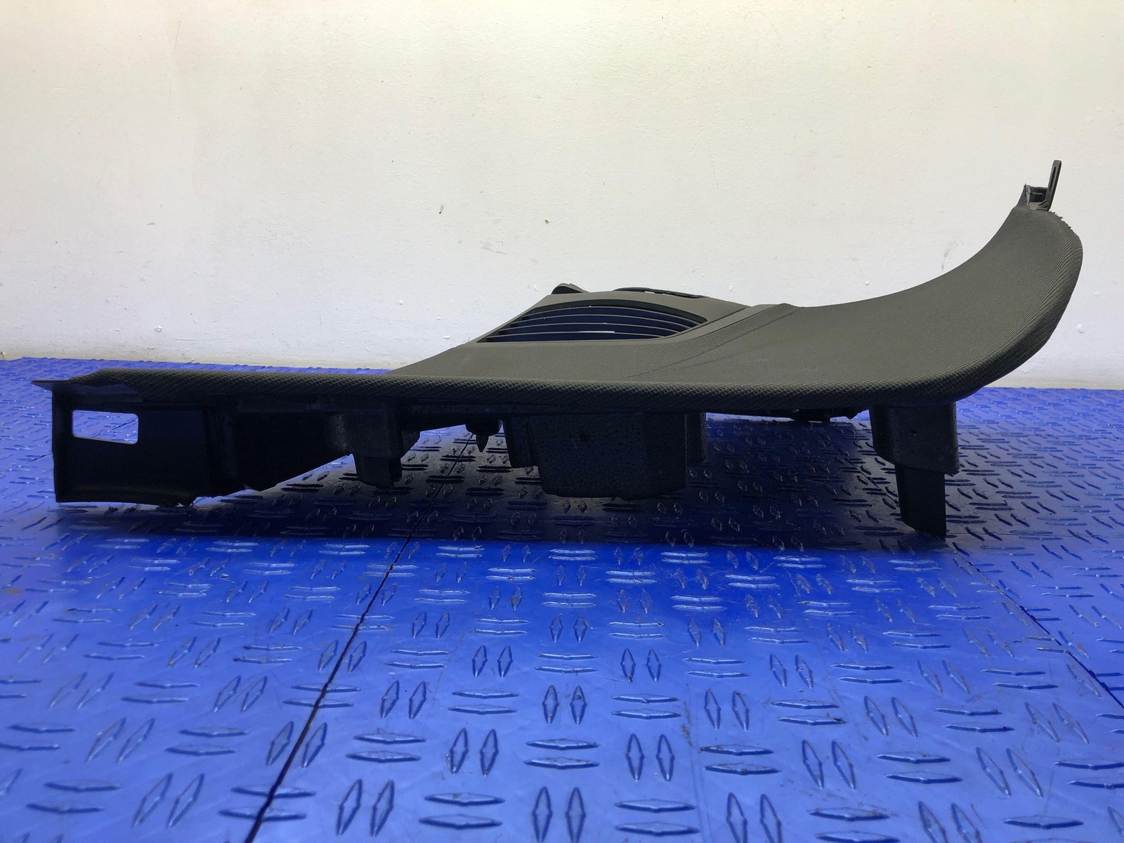 2014-2020 BMW I8 REAR RIGHT INTERIOR INNER QUARTER TRIM PANEL BLACK 5143-7335812