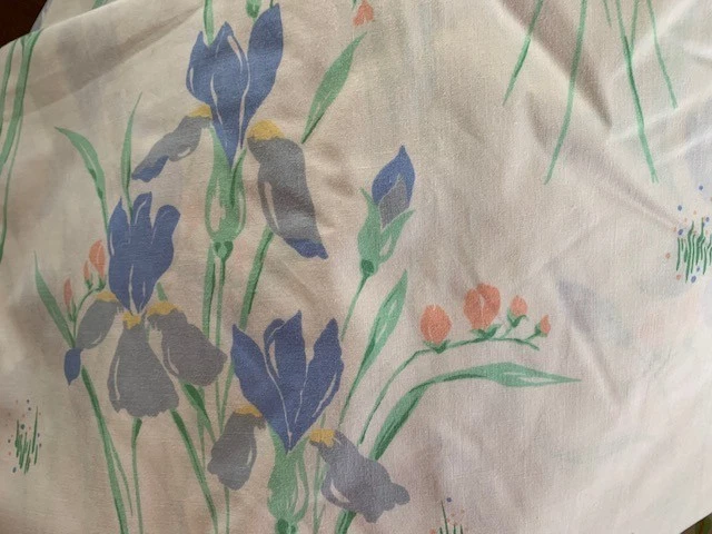 VINTAGE LADY PEPPERELL WIDOW'S TEARS PERIWINKLE FLORAL (1) FULL FLAT SHEET - Image 3 of 3