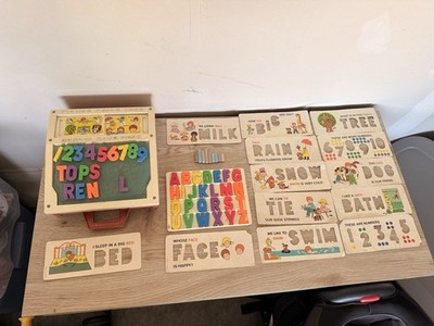 Vintage FISHER PRICE 1972 #176 Fisher Price School Days desk Alphabet tray
