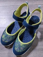 Lands End Water Shoes Big Girls Size 7 Blue Floral Mary Jane Shoes Kids
