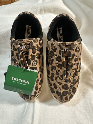 TRETORN NWT Girls Leopard Slip On Sneakers Size 13