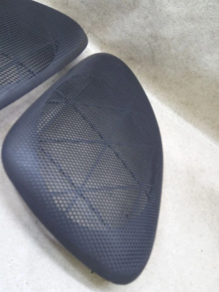 Pair Rear Speaker Covers Dk Gray Fits 1996-2000 CHRYSLER SEBRING CONVERTIBLE  Foto 3 de 4