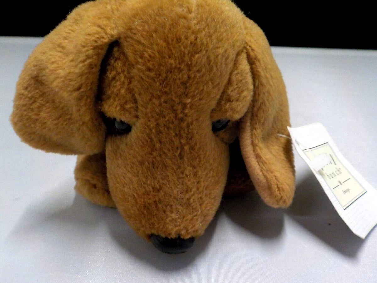 RUSS BEANY BUNCH SNOOPS THE DACHSHUND PLUSH DOG WITH PELLETS NEW