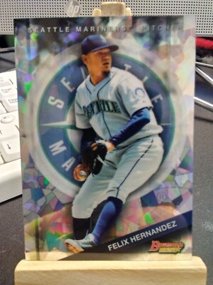 2015 Bowman's Best Atomic Refractor #5 Felix Hernandez -Seattle Mariners-