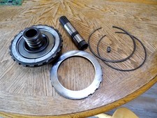 Thm-400 Center Support Shaft. Cover Plate Snap Rings And Retaining Bolt Kit