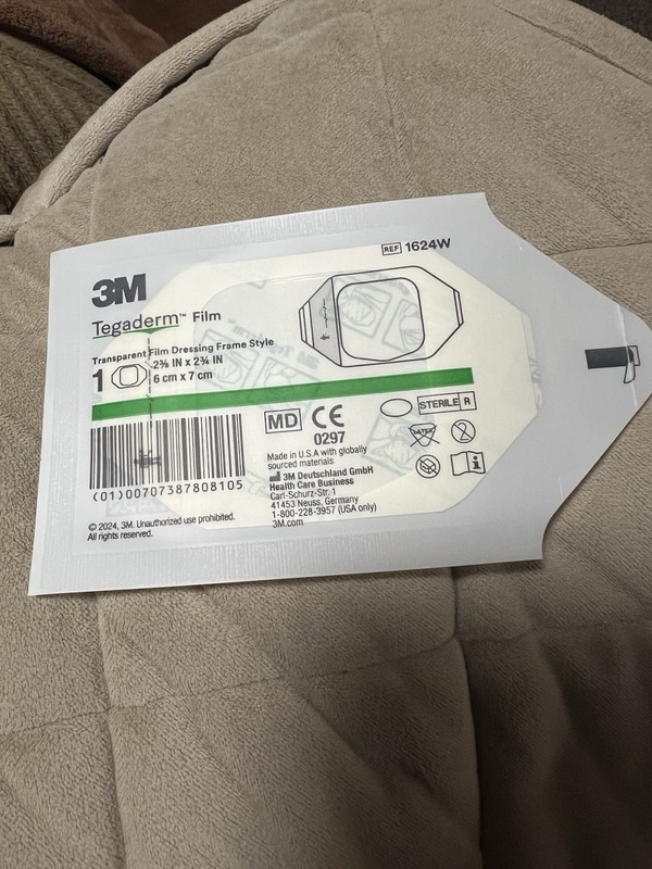 3M 1624W Tegaderm Transparent Film Dressing,  2 3/8"X2 3/4" Total Of 50