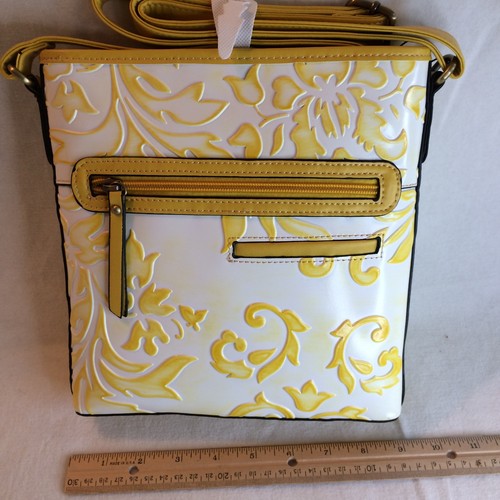 Madi Claire Tooled Leder Gelb Crossbody Hipster Tasche NEU - Bild 3 von 6