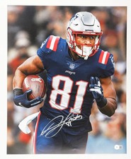 Jonnu Smith Signed New England Patriots 16x20