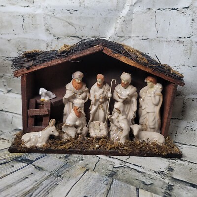 Vintage Ceramic Christmas Nativity Creche Set Appx 12 x 7.5 x 4 IN