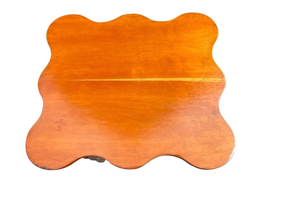 ANTIGUA MESA DE TRABAJO SHERATON CONNECTICUT CEREZA / MESITA DE NOCHE CON TAPA SERPENTINA Foto 4 de 4