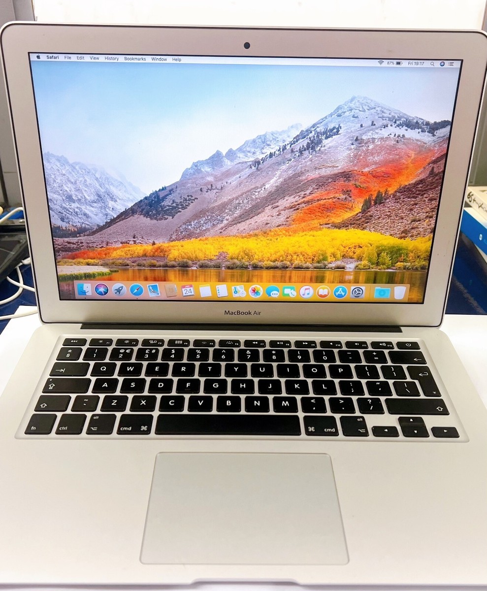 MacBook本体 MacBook Air 2017/256GB/8GB/A1466 Apple MacBook Air A1466 2017 Core i5 1.8GHz 256GB/8GB RAM Silver