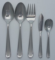 Oneida Dylan 5 Piece Serving Set on sale Oneida Dylan 5 Piece Serving Set on sale