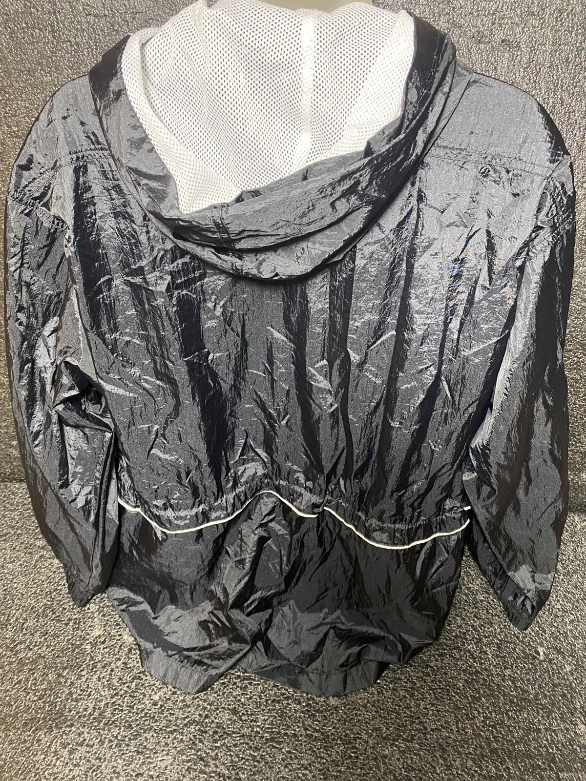 sp active windbreaker