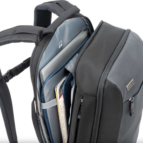 Think Tank Photo Venturing observer 20L Backpack TT200 - Picture 10 of 17