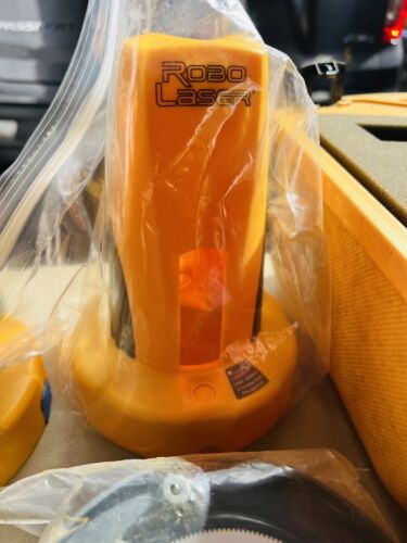 3x RoboToolz Robo Laser RB01001 Self Leveling Laser with Remote & Case For Parts - Picture 21 of 24