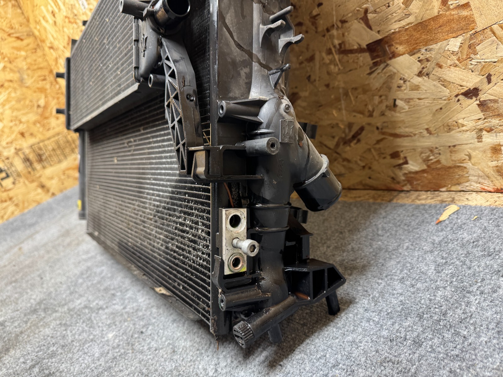 MASERATI GHIBLI M157 14-17 OEM RWD ENGINE RADIATOR COOLING FAN CONDENSER 60K