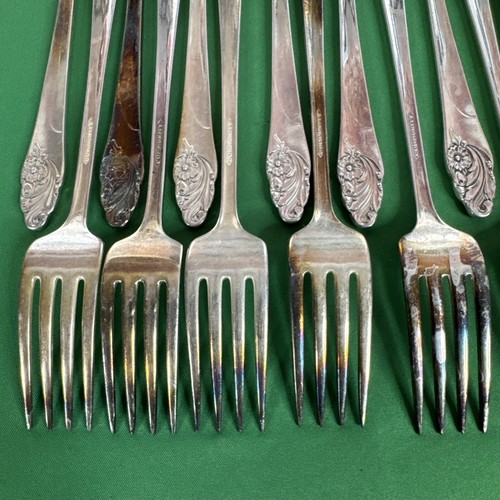 Estate lot 18 Vintage Evening Star Dinner Forks, Community 7 3/4" SilverPlate - Picture 14 of 22