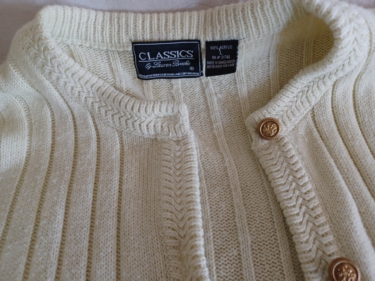 Classics By Lauren Brooke Large 7 Buttons 2 Pockets Ivory Cardigan