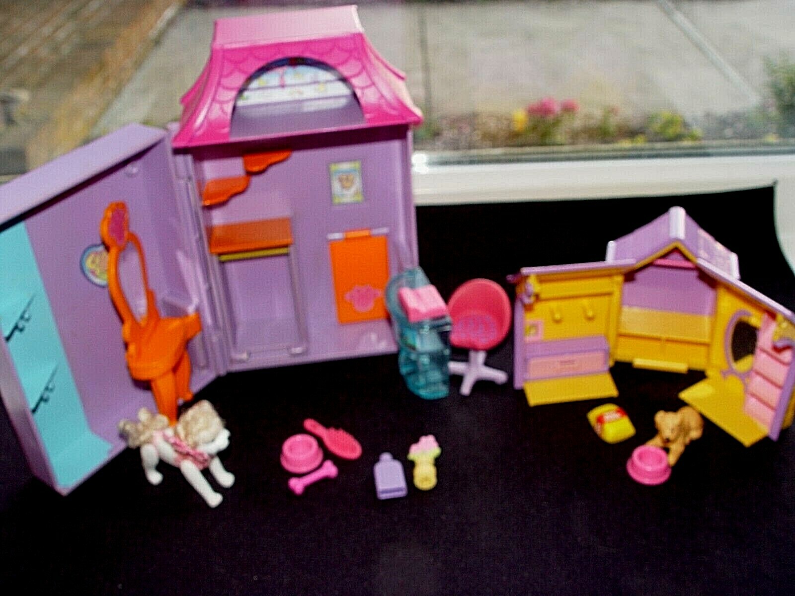 Polly Pocket Happenin' Pet Salon Playset & Folding Dog House Toy Origin 2001
