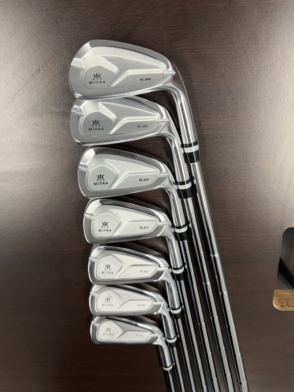 Miura TC-202 Iron Set 4-PW 7 Clubs Right-Handed Stiff Steel Shafts