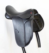 Selle De Dressage En Cuir