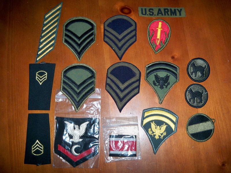 VINTAGE MILITARY PATCHES - US ARMY  NAVY - WWII ? - VIETNAM ? - 16 TOTAL !!!