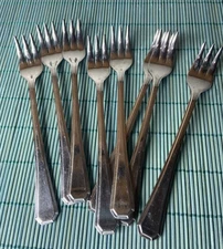 TOWLE Supreme Cutlery Stainless BEACON HILL  Cocktail Forks. Japan Lot 8