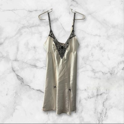 Linea Donatella Medium White Babydoll Nightgown