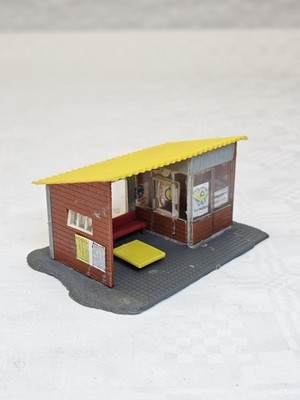 FALLER B-211 H0 WARTEHALLE/ fertig gebaut SAMMLER VINTAGE MODELLBAHN 
