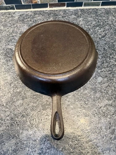 Birmingham Stove & Range (BSR) New Century No. 8 Cast Iron Skillet Restored