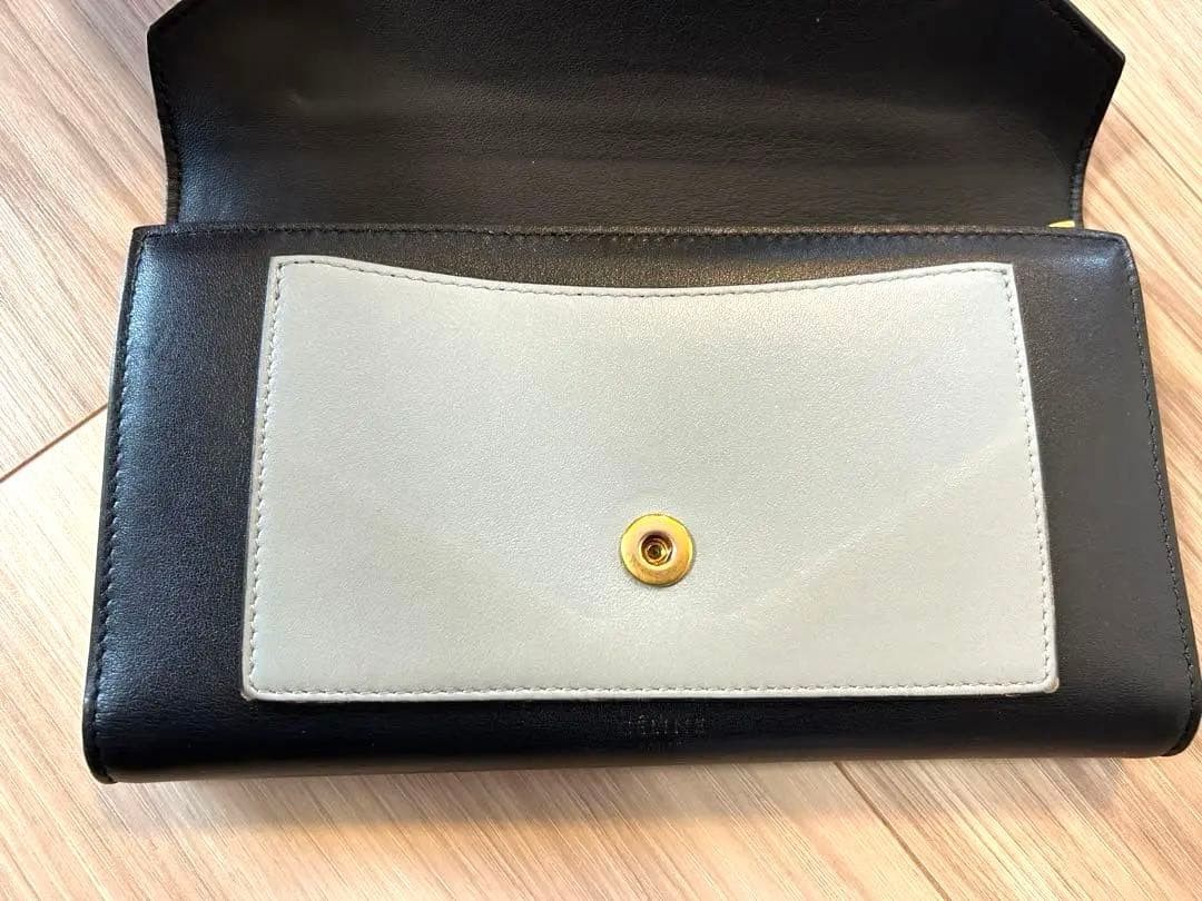 CELINE Long Wallet Trifold Multi-Function Damaged… - image 4