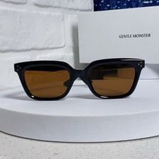 Gentle Monster MUSEE Womens Square Sunglasses...