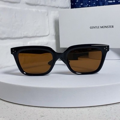 Gentle Monster MUSEE Women's Square Sunglasses Black Plastic Frame Brown Tinted
