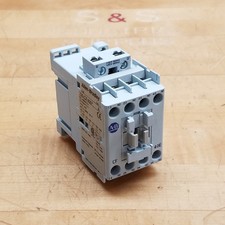 Allen Bradley 700-CF400D Series A Control Relay Contactor, 120VAC Coil - USED