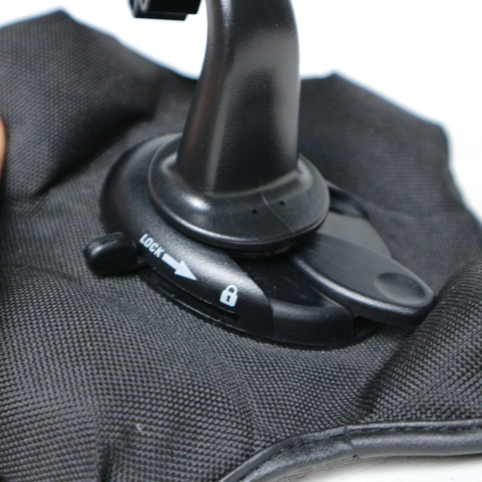 Garmin Sat Nav 1450161512 With Weighted Sandbag Dashboard Stand Free