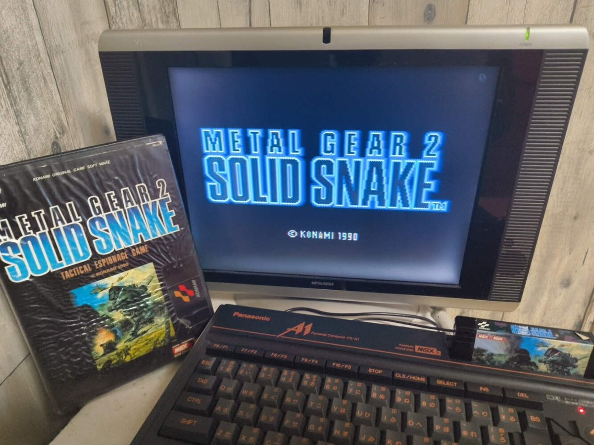 METAL GEAR 2 SOLID SNAKE MSX MSX2 Game cartridge, w/Manual, Box