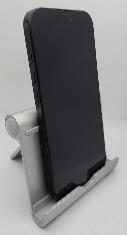 Apple iPhone 16 Pro · 512GB, foto 2 di 5