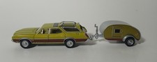 Greenlight Hitch & Tow 1971 Olds Vista Cruiser Tear Drop Trailer