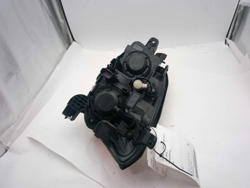 Used Right Headlight Assembly fits: 2016 Chevrolet Trax Right Grade B